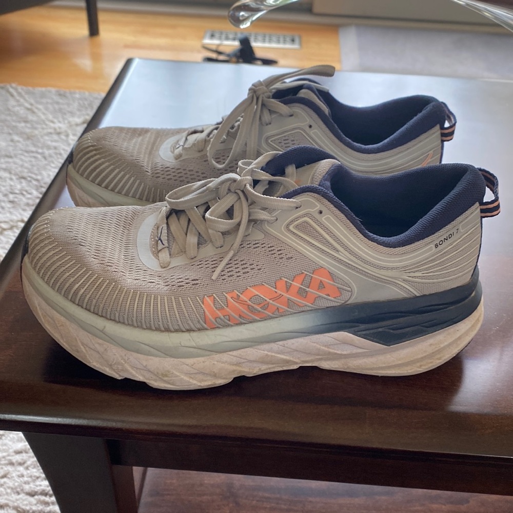 Hokas